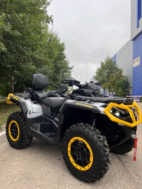 BRP Can-Am Outlander Max 1000R XT-P. ,  \,   