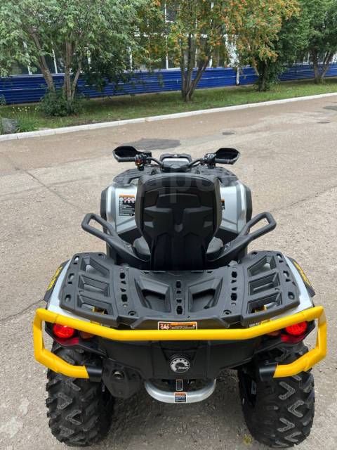 BRP Can-Am Outlander Max 1000R XT-P. ,  \,   