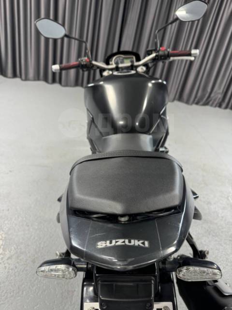 Suzuki GSR 750. 749. ., , ,   