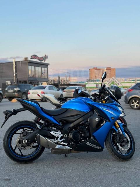 Suzuki GSX S1000F. 1 000. ., , ,   