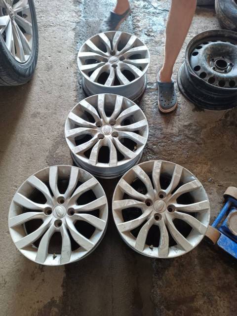 Диски Datsun, R15, 15", 1 шт, 4x98, литой, 4 шт, б/у, в наличии. Цена ...