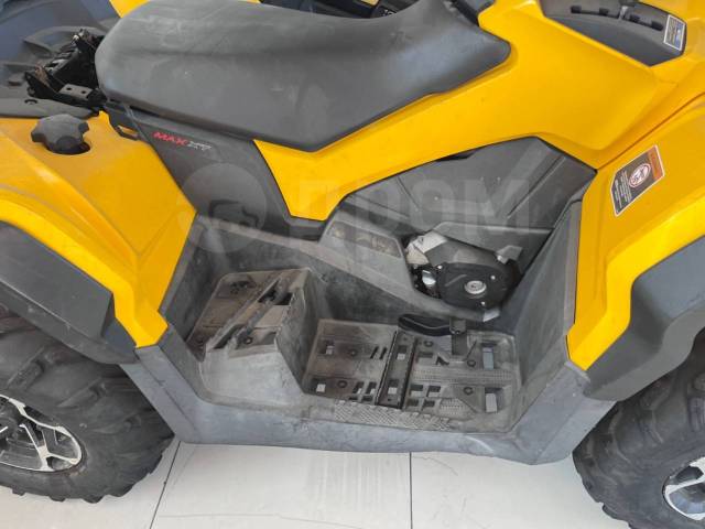 BRP Can-Am Outlander Max 650. ,  \,   