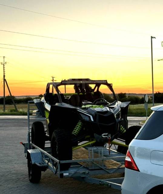 BRP Can-Am Maverick X MR. ,  \,   