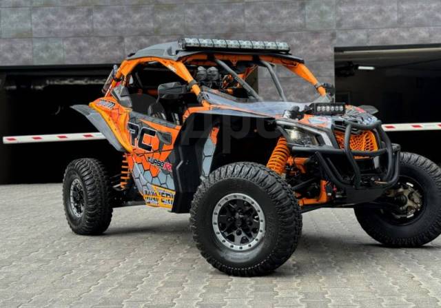 BRP Can-Am Maverick X3 X RC Turbo R. ,  \,   