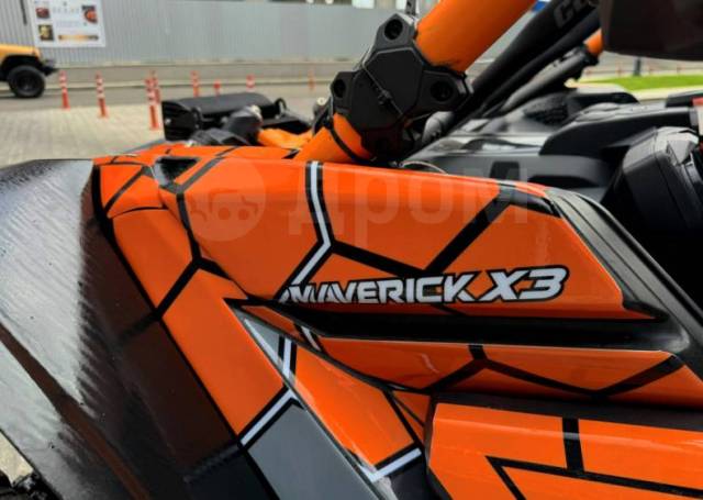 BRP Can-Am Maverick X3 X RC Turbo R. ,  \,   