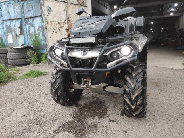 BRP Can-Am Outlander 1000R XT. ,  \,   