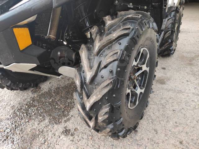 BRP Can-Am Outlander 1000R XT. ,  \,   