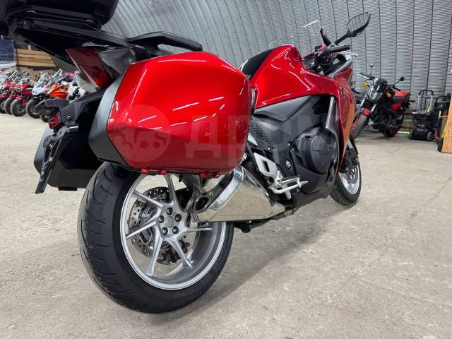 Honda VFR 1200F. 1 200. ., , ,   