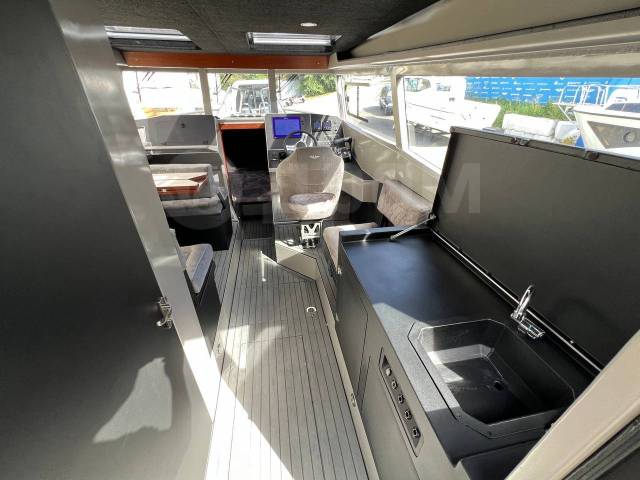  Voyager 960 Cabin  Suzuki 2DF300APX. 2024 ,  9,58.,   