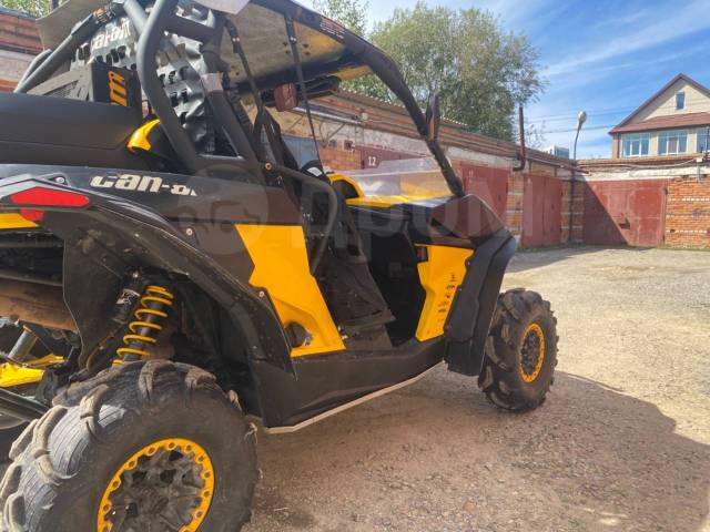 BRP Can-Am Maverick DPS. ,  \,   