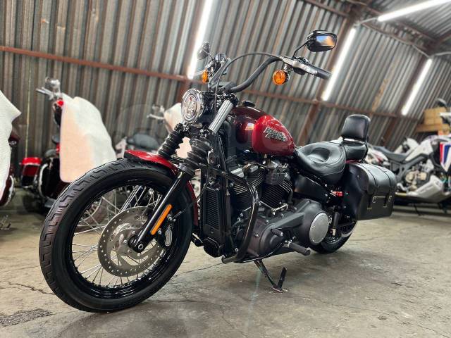 Harley-Davidson Dyna Street Bob. 1 750. ., , ,   