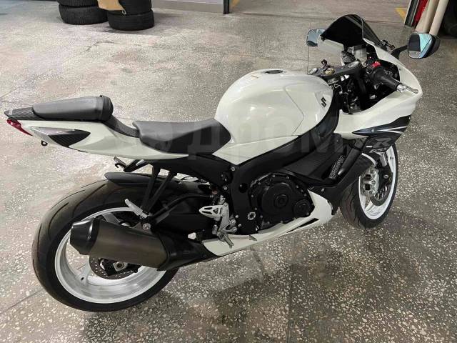 Suzuki GSX-R 600. 600. ., , ,   