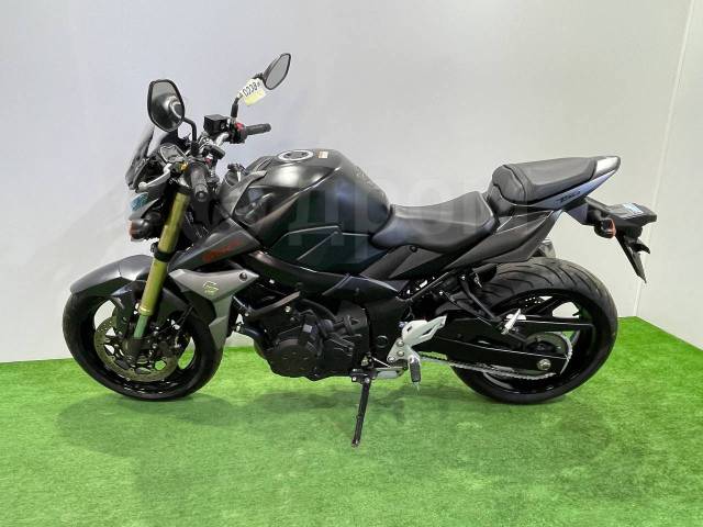 Suzuki GSR 750A. 750. ., , ,   