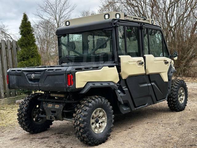 BRP Can-Am Defender. ,  \,   