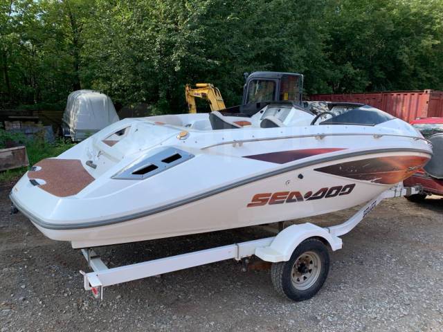 BRP Sea-Doo Challenger. 2006 ,  5,40.,  , 215,00..,  