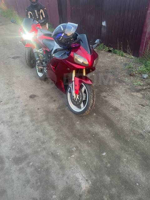 Yamaha R1. 1 000. ., , ,   