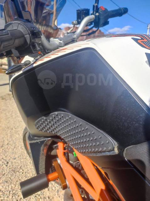 KTM 390 Duke. 400. ., , ,   