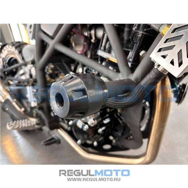 Regulmoto Fargo 300