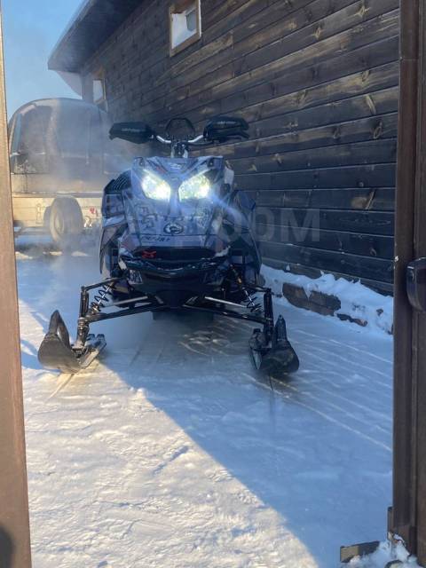 BRP Ski-Doo Summit X with Expert Package. ,  ,   