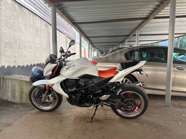 Kawasaki Z 1000. 1 000. ., , ,   