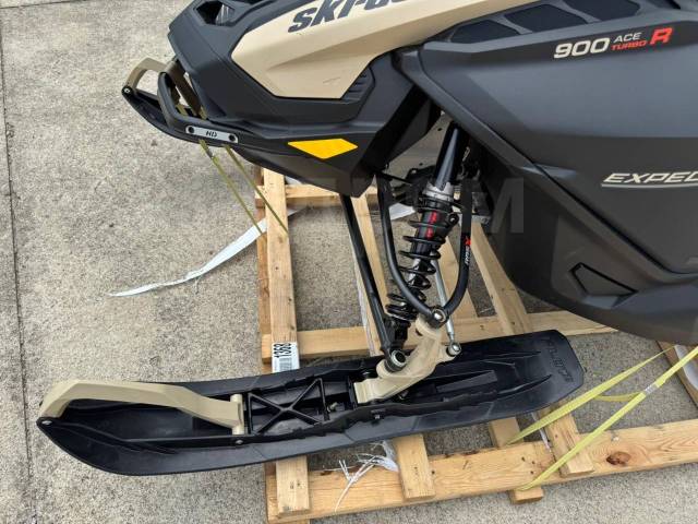 BRP Ski-Doo Expedition LE. ,  ,  .     