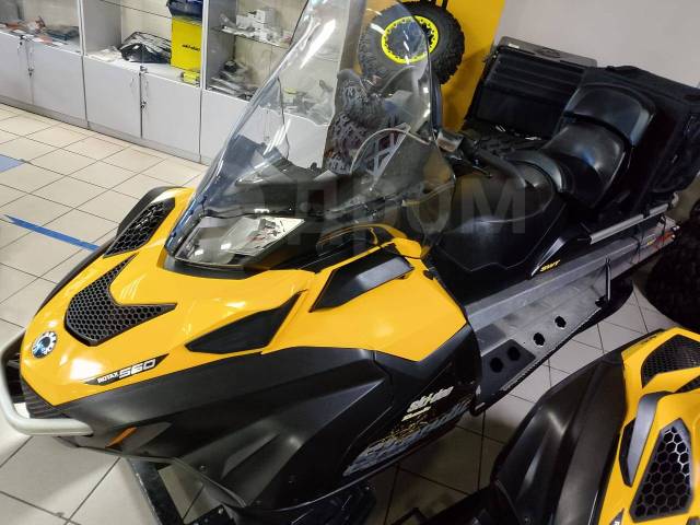 BRP Ski-Doo Skandic SWT. ,  ,   