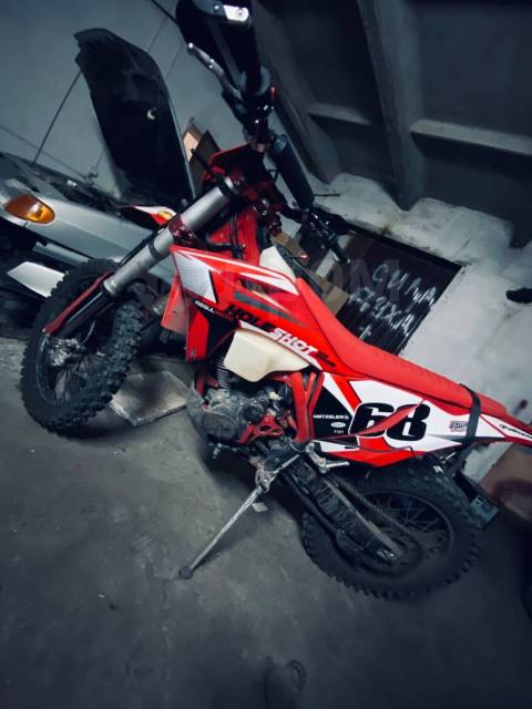 Regulmoto Holeshot Red Edition. 300. ., , ,   