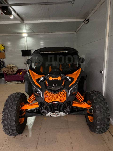 BRP Can-Am Maverick X3 X RC Turbo R. ,  \,   