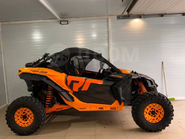 BRP Can-Am Maverick X3 X RC Turbo R. ,  \,   