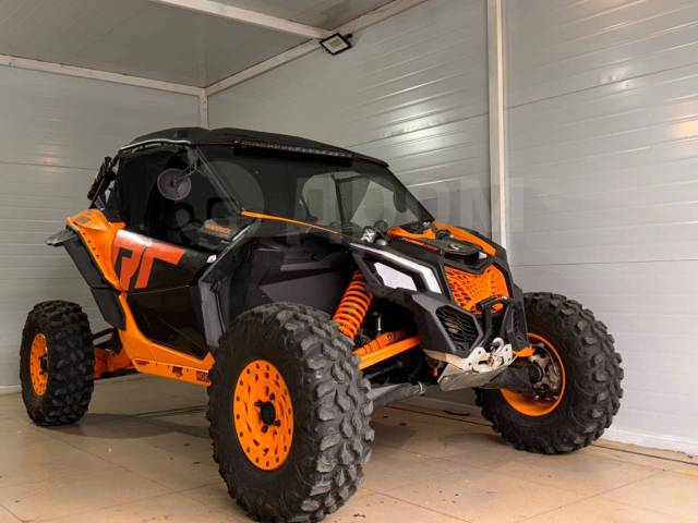 BRP Can-Am Maverick X3 X RC Turbo R. ,  \,   