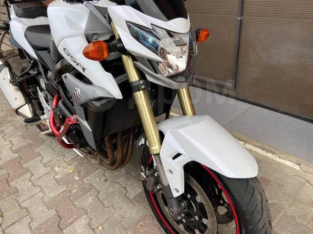 Suzuki GSR 750A. 750. ., , ,   