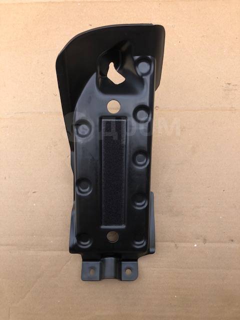 Купить Подставка под ногу Geely Monjaro KX11 JLH-4G20TDB 2023 в Москве ...