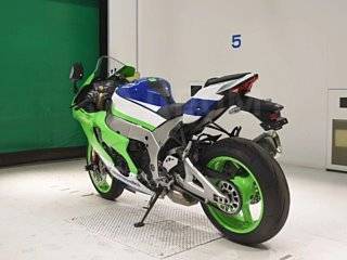 Kawasaki Ninja ZX. 1 000. ., ,  ,  .     