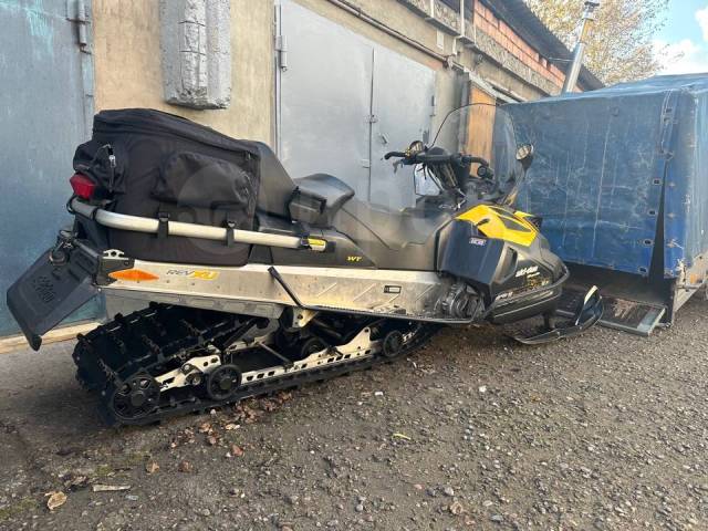 BRP Ski-Doo Skandic WT. ,  ,   