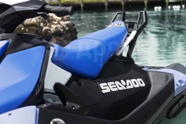 BRP Sea-Doo Spark.     