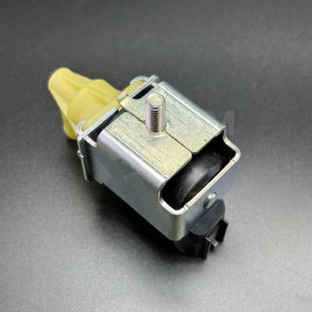   SOLENOID VALVE (Quicksilver) 877805T 