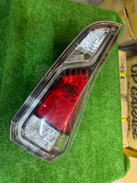 -  Nissan Serena C27 220-23719