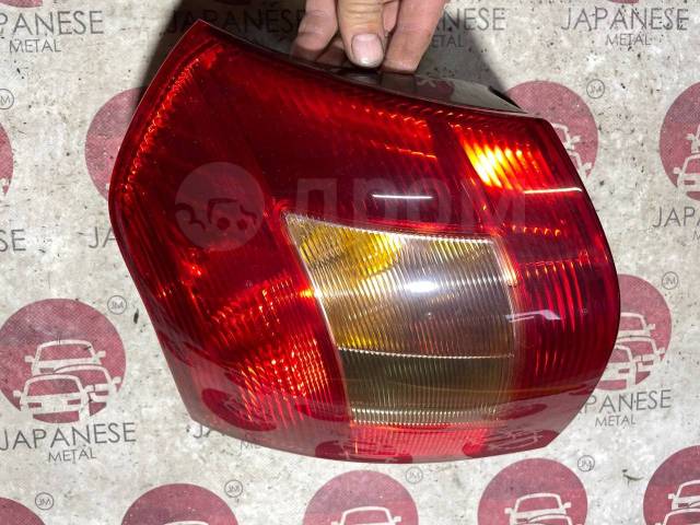 -  Toyota Corolla Allex NZE121 (63) 13-64 81561-13470  