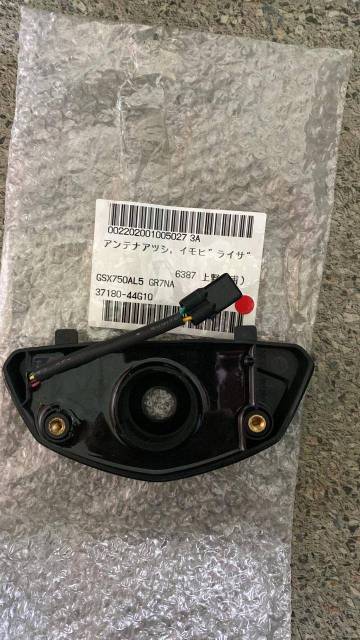 ,    Suzuki GSX750. 37180-44G10 