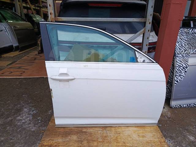 Передняя правая дверь Volkswagen Passat China