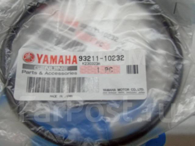   Yamaha F300, F350 93211-10232     