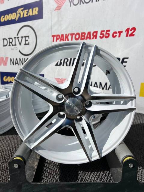 Vossen R16 5x114.3 ET35 7JJ