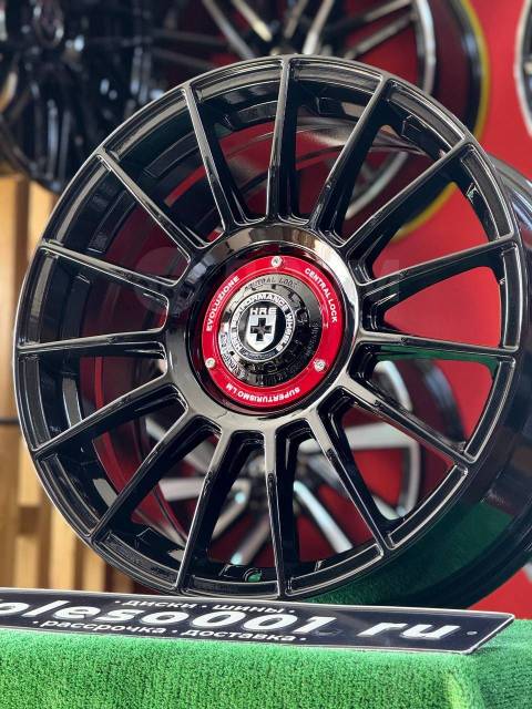 OZ Racing. 8.5x19", 5x108, ET45,  73,1. 