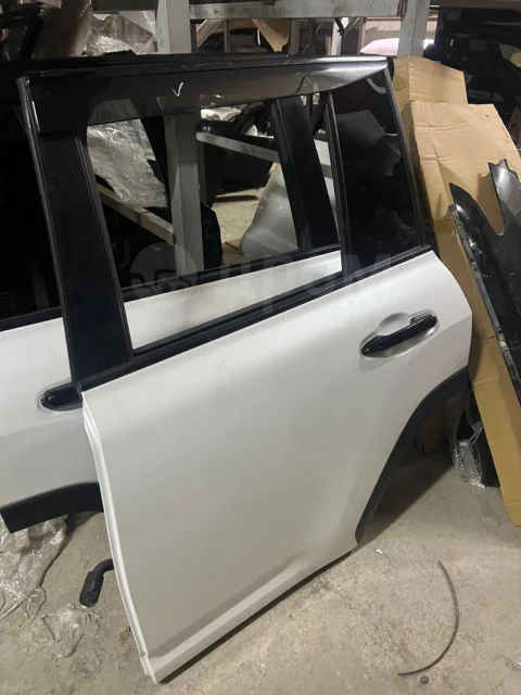 ����� Toyota Land Cruiser VJA300