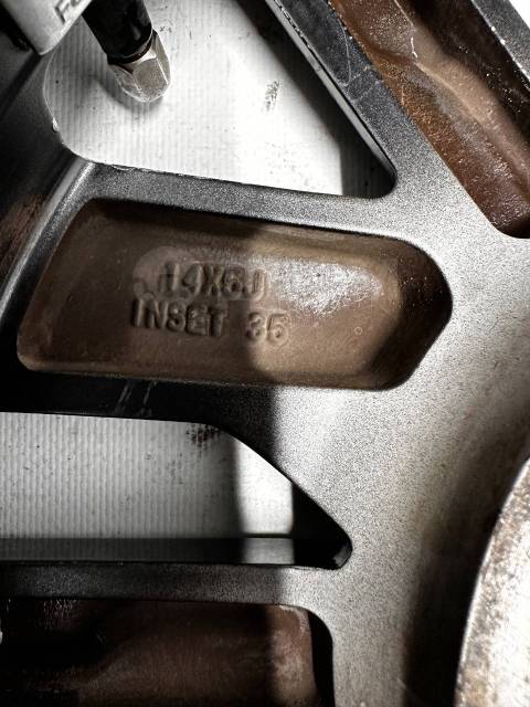 Toyota. 5.0x14", 4x100, ET35 