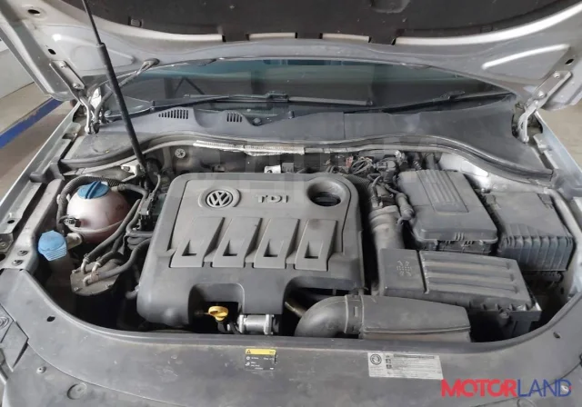 ������ (������) Volkswagen Passat 7 2010-2015 ������ 20466441, ����� 3AF945095E �� �����