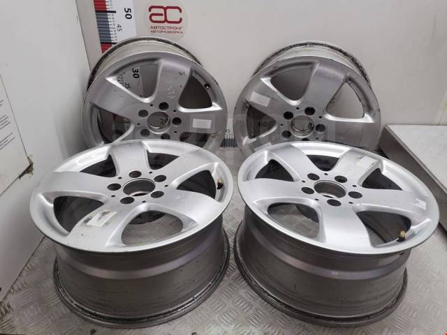   Mercedes E-Class (W211) (2002-2009) A2124010102