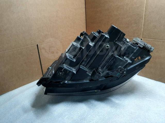   Tank 500 I (20222025) LED  4121104XKV3AA  