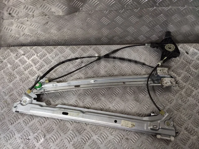 ��������������� ������ �������� Mercedes Viano (2003 - 2010) 2004 A6397200546 �� �����