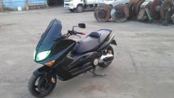 Yamaha TMAX, 2001 